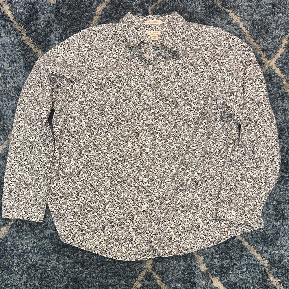 L.L. Bean Black and White Floral women’s button down Oxford Shirt - wrinkle-free
